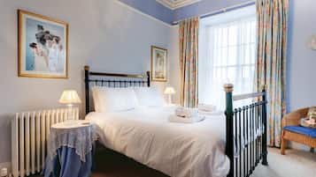 2 bedrooms, individually decorated, individually furnished, free WiFi