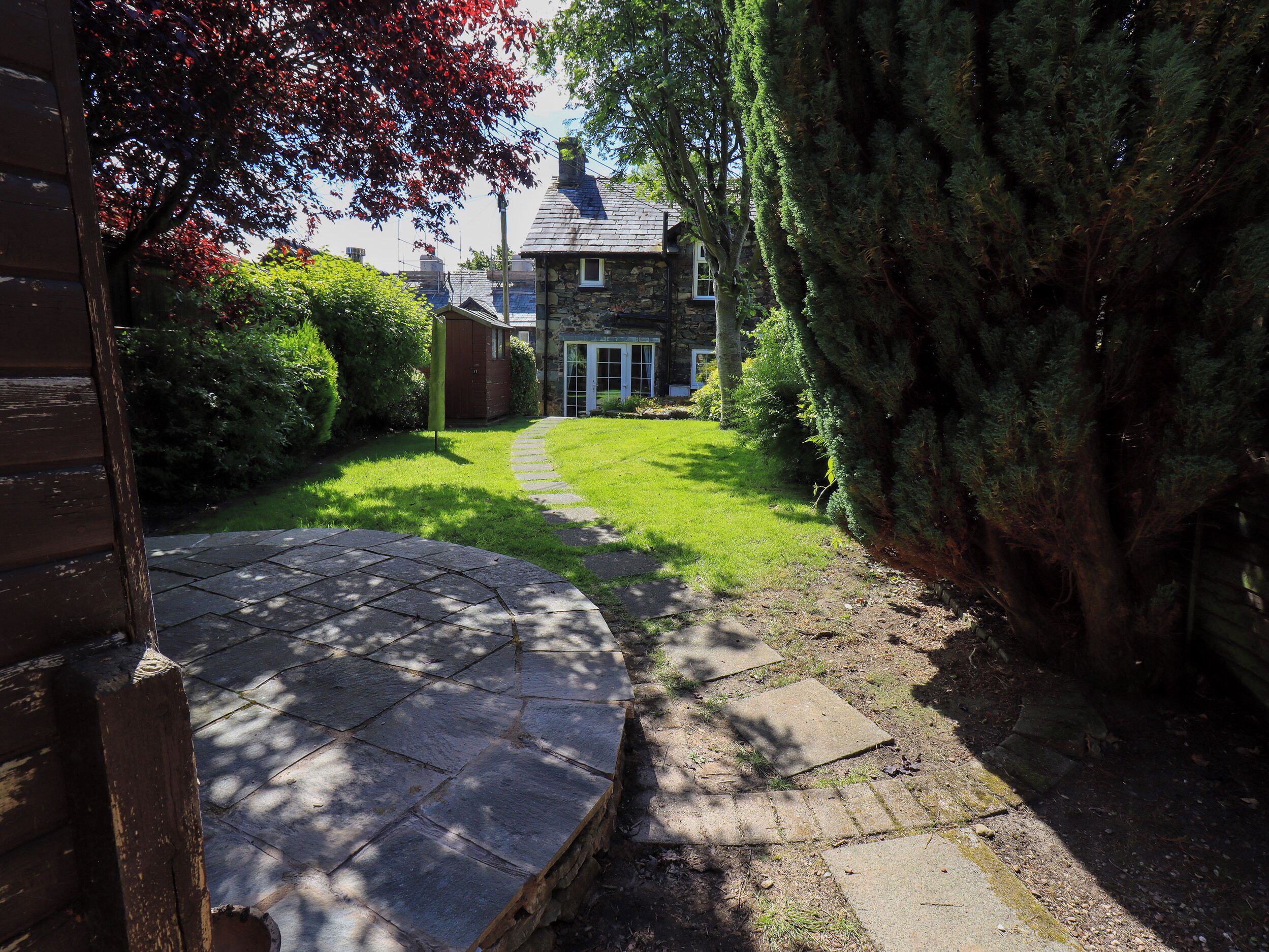 Cottage | Property grounds