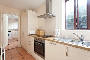 Fridge, dishwasher, cookware/dishes/utensils - Honeysuckle Cottage (Windermere)