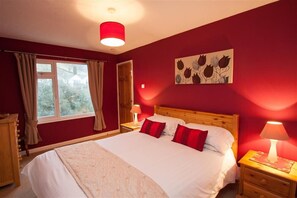 2 habitaciones, decoración personalizada y muebles diferentes