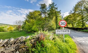 Property grounds - Barn End (Ambleside)