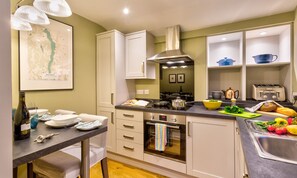 Fridge, dishwasher, cookware/dishes/utensils