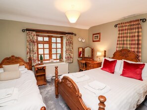 4 soverom, individuelt dekorert og individuelt innredet