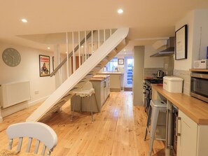 Cottage | Private kitchen - Stones Throw Cottage (Ambleside)
