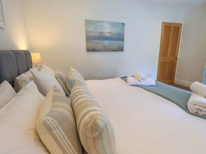 Cottage | 4 bedrooms, individually decorated, individually furnished, free WiFi - Stones Throw Cottage (Ambleside)