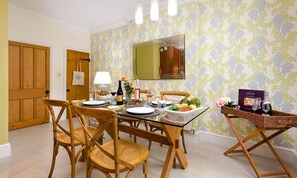 تناول الطعام