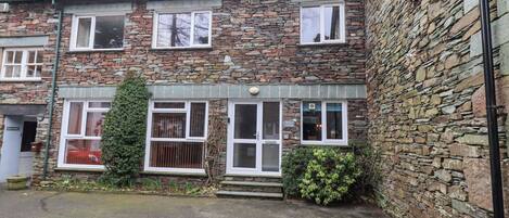 Cottage | Exterior