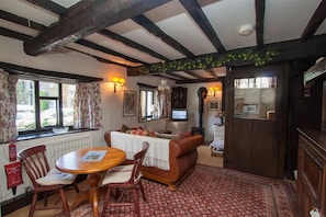 1 室のベッドルーム、客室ごとに異なる装飾、客室ごとに異なるインテリア、WiFi (無料)