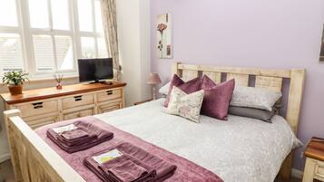 1 bedroom, individually decorated, individually furnished, free WiFi