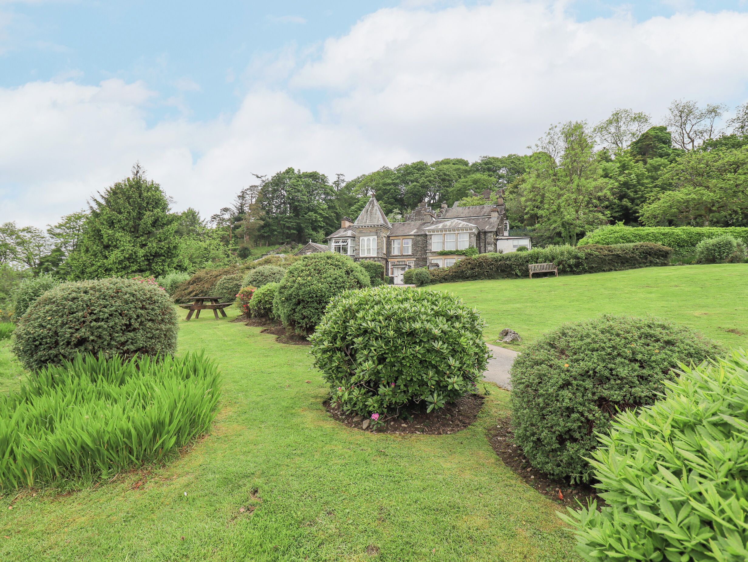 Cottage | Property grounds