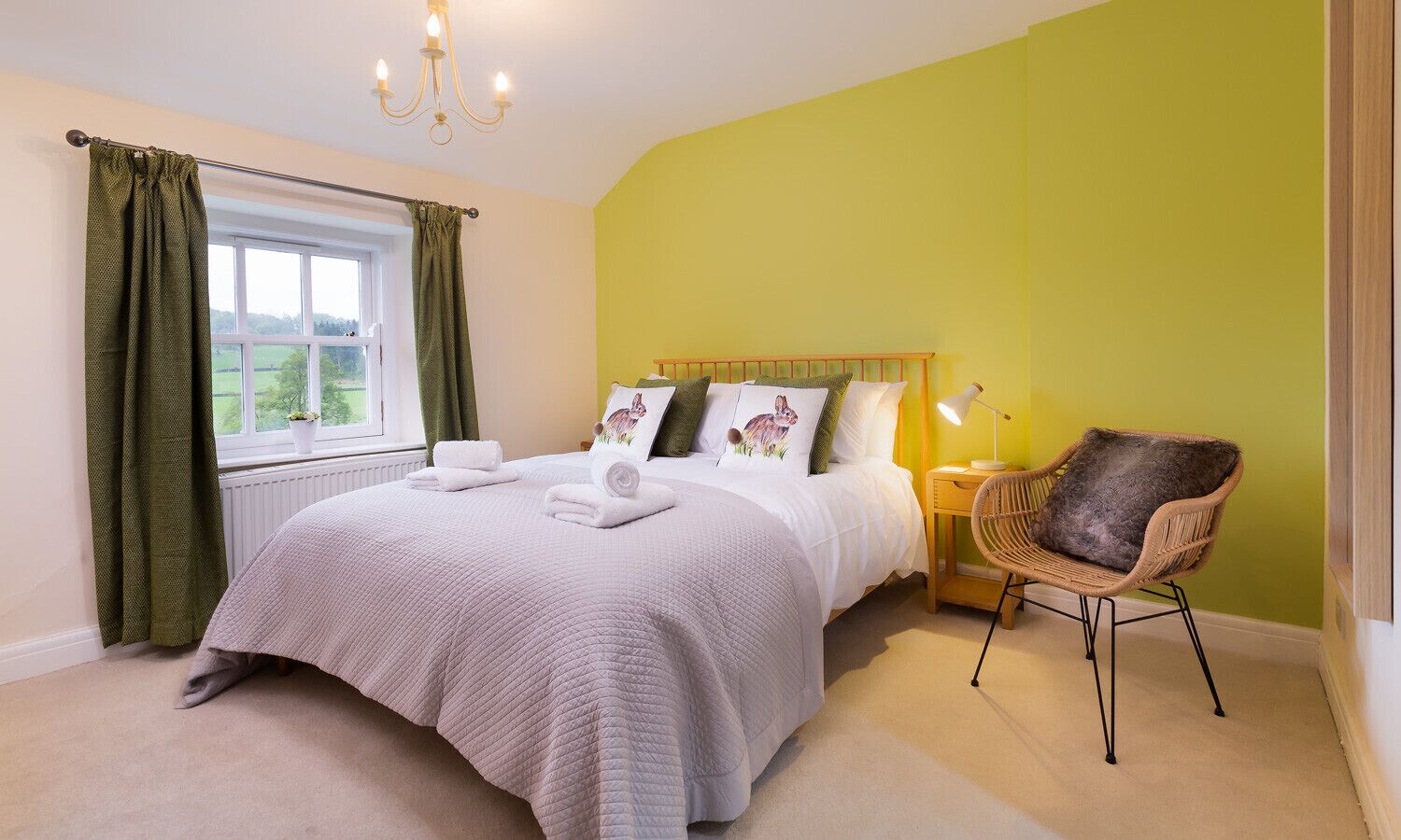 3 bedrooms, individually decorated, individually furnished, free WiFi