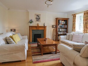 Cottage | Interior