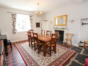 Dining - Robin Cottage (Windermere)