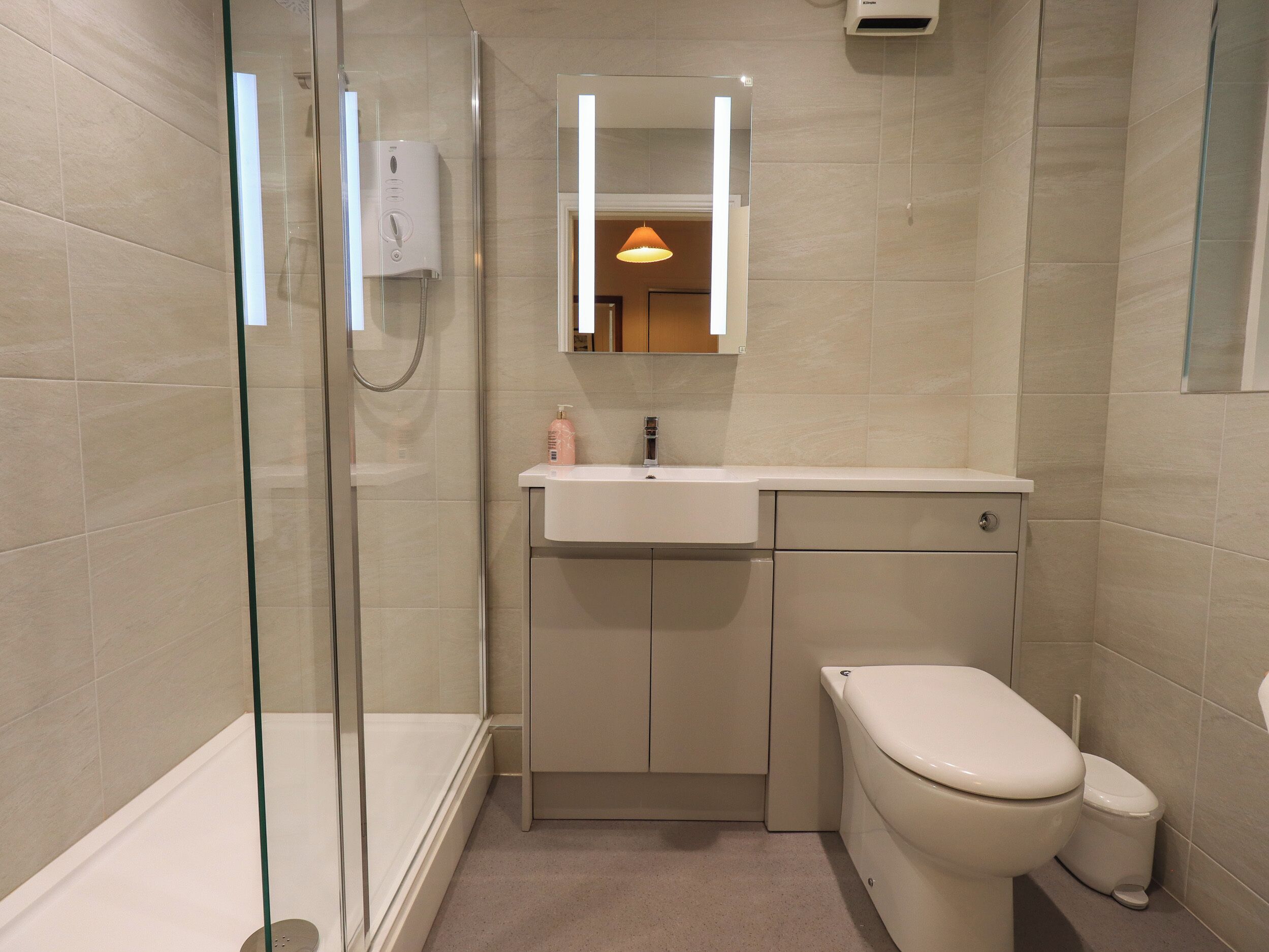 Cottage | Kamar mandi | Shower