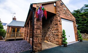 Exterior - Simcas House (Penrith)