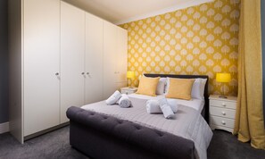 3 Schlafzimmer, individuell dekoriert, individuell eingerichtet