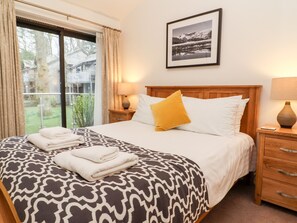 1 chambre, décoration personnalisée, ameublement personnalisé