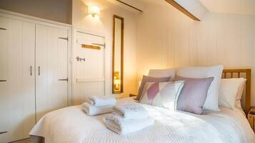 2 soverom, individuelt dekorert og individuelt innredet