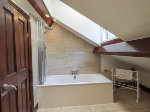 Cottage | Kamar mandi | Shower