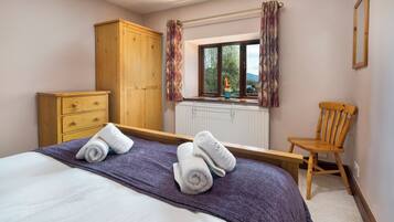 3 habitaciones, decoración personalizada y muebles diferentes