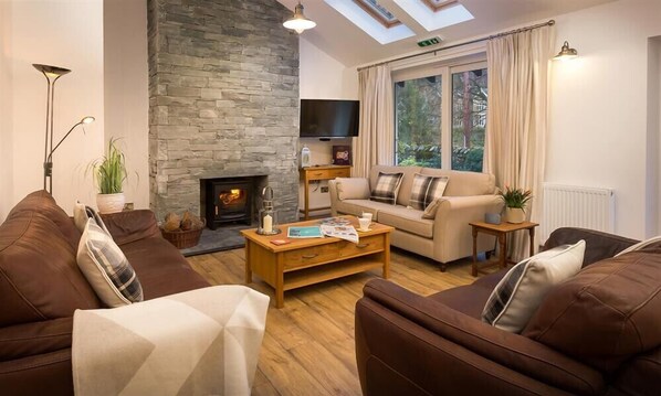 Interior - Lanterns At Grasmere (Ambleside)