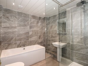 Shower - Romney 14 (Ambleside)