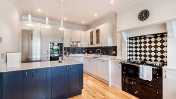 Fridge, dishwasher, electric kettle, toaster