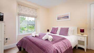 3 bedrooms, individually decorated, individually furnished, free WiFi