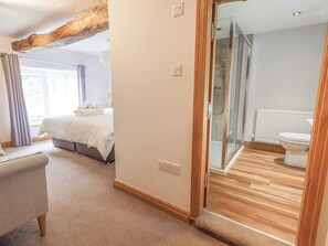 Cottage | Interior - Satterthwaite Farmhouse - Sleep 8 (Ulverston)