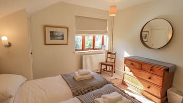 3 bedrooms, individually decorated, individually furnished, free WiFi