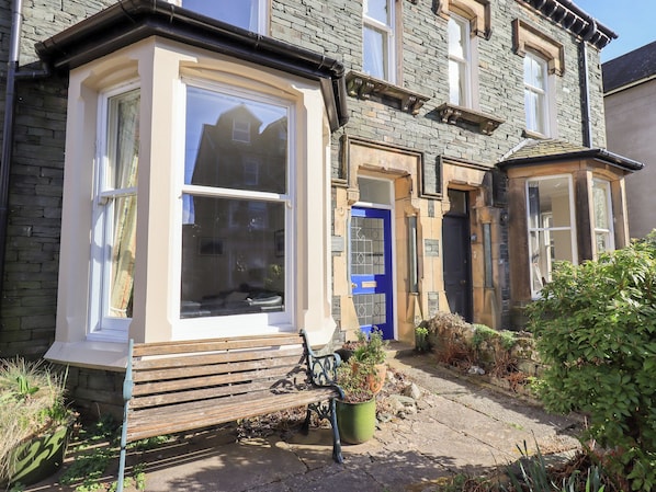 Cottage | Exterior detail