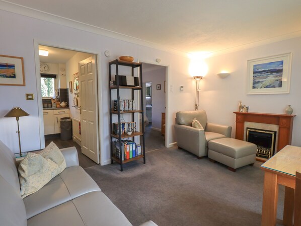 Cottage | Living area