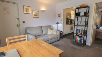 Cottage | Bahagian dalam