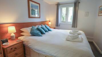 Cottage | 1 bedroom, individually decorated, individually furnished, free WiFi