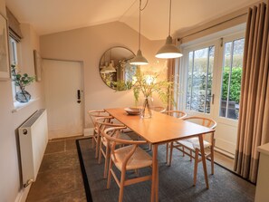 Cottage | Interior - Honeywood House (Ambleside)