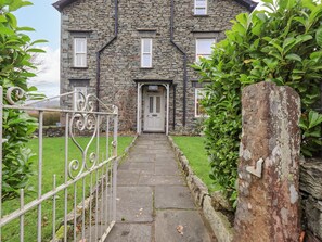 Cottage | Property grounds - Honeywood House (Ambleside)