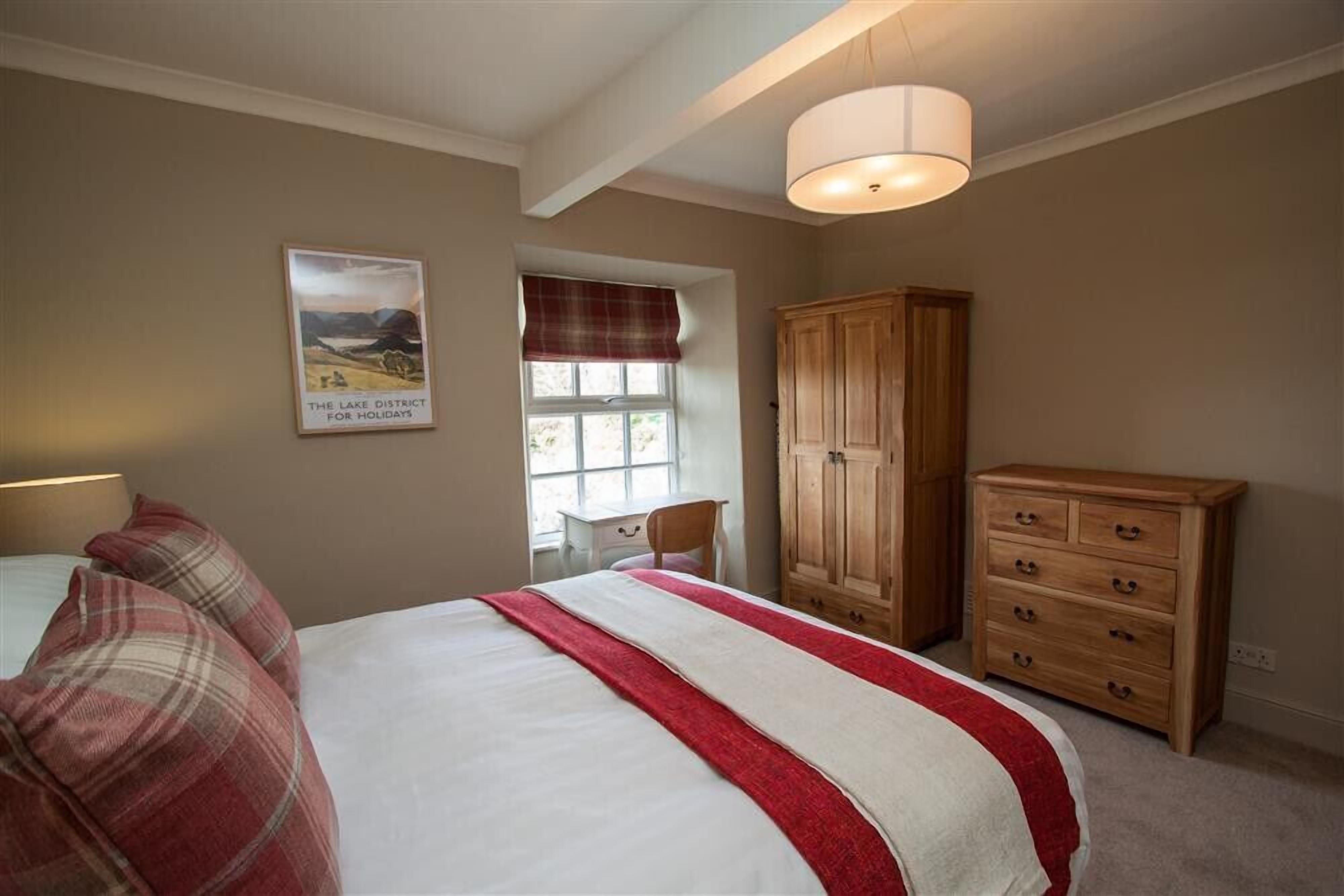 2 bedrooms, individually decorated, individually furnished, free WiFi