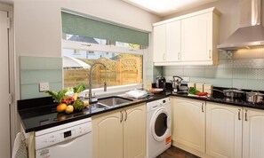 Dishwasher, cookware/dishes/utensils