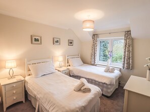 Cottage | Interior