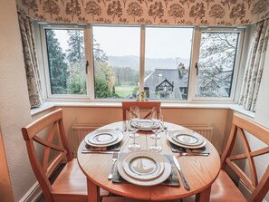 Cottage | Interior