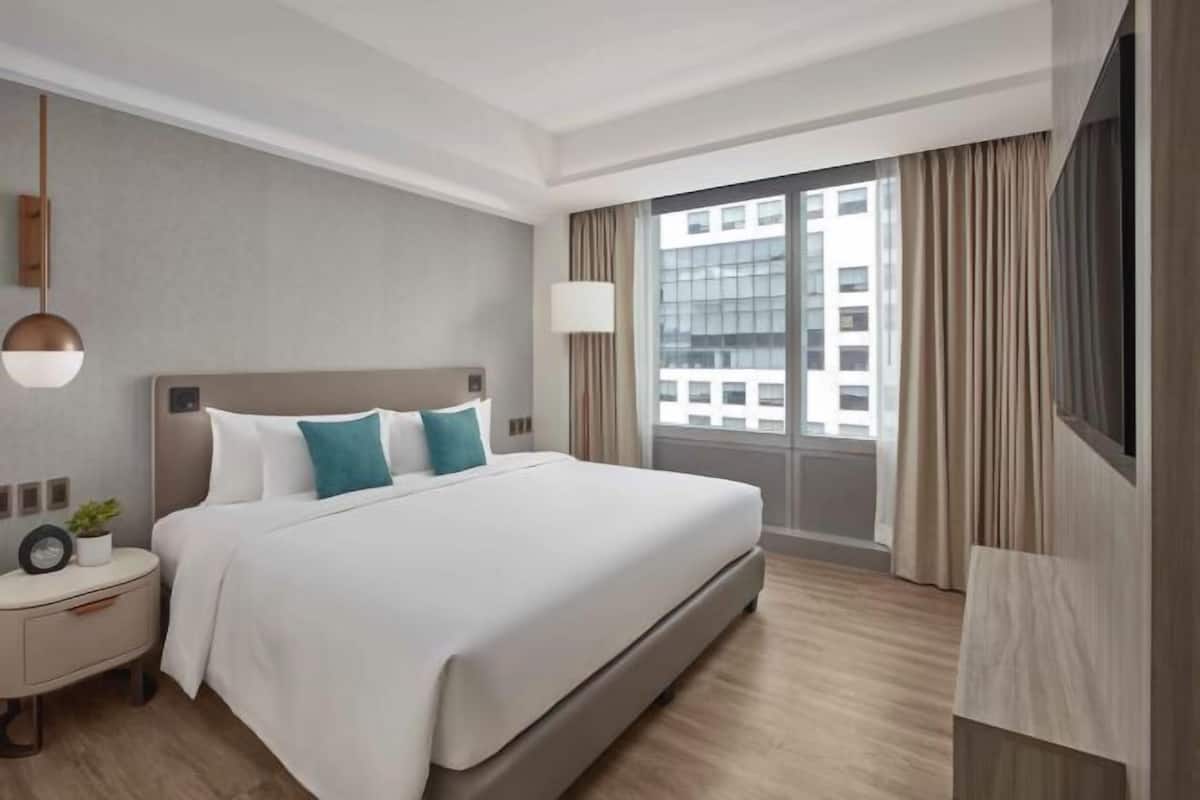 1 bedroom, minibar, in-room safe, individually decorated