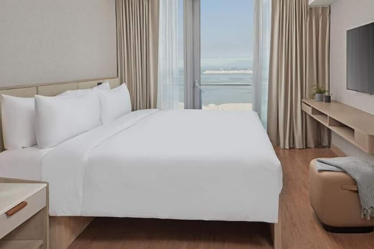 1 bedroom, minibar, in-room safe, individually decorated