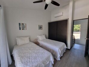 4 عدّة غرف نوم وخدمة الإنترنت