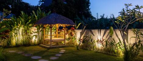 المنطقة المحيطة بالمنشأة