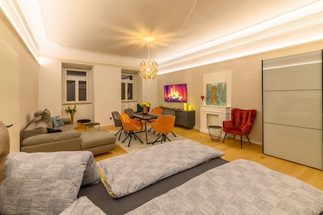 Interior. Apartment "Gasthof Alte Post - Top 4 Commodore" with Mountain View & Wi-Fi