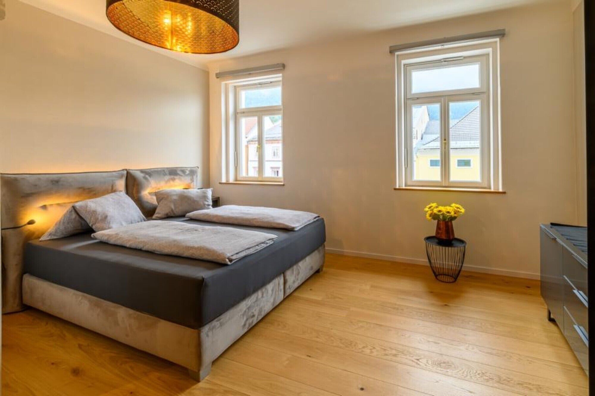 2 bedrooms, WiFi (free), bed sheets