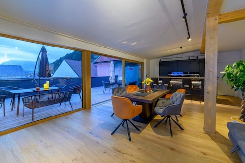 Appartement "Gasthof Alte Post - Top 7 Admiral" avec vue sur les montagnes et Wi-Fi