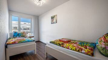 4 sovrum, strykjÀrn/strykbrÀda, gratis wi-fi och sÀngklÀder