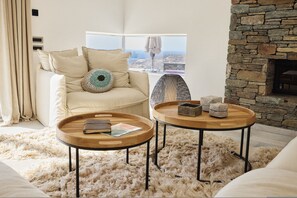 Villa | 4 bedrooms, Internet