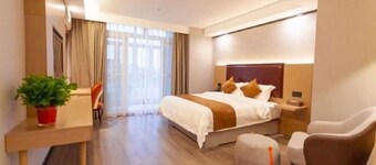 GYA Hotel (Shouxihu Wutinglong Toy City)